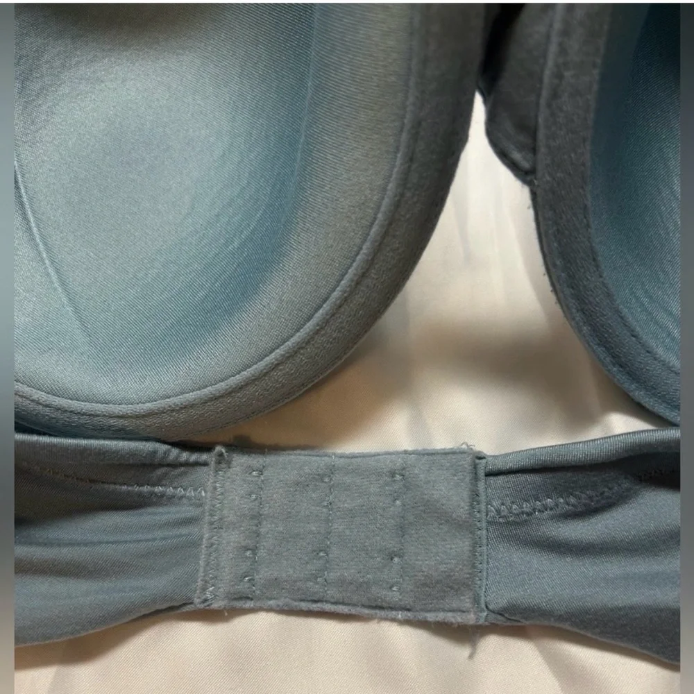Bundle!  FOUR Maiden  Bras. gently worn underwire. Lightly padded 36C.
